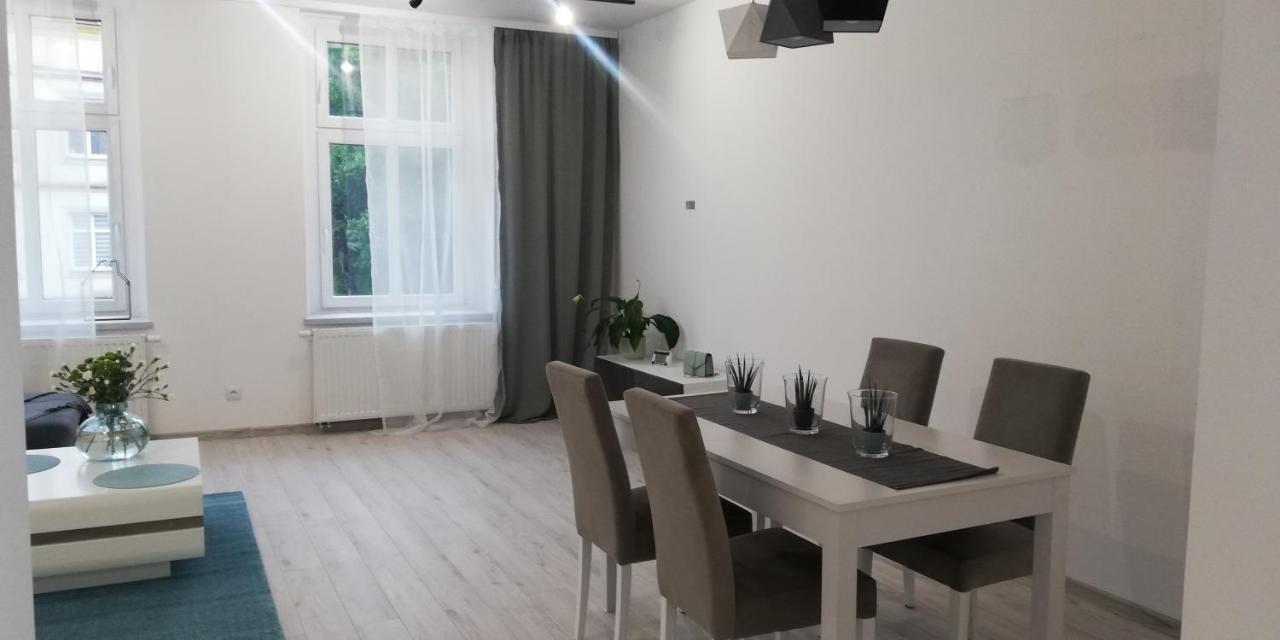 Apartment View Saperow Ii - Klimatyzacja, Przy Parku Swidnica (Lower Silesia)